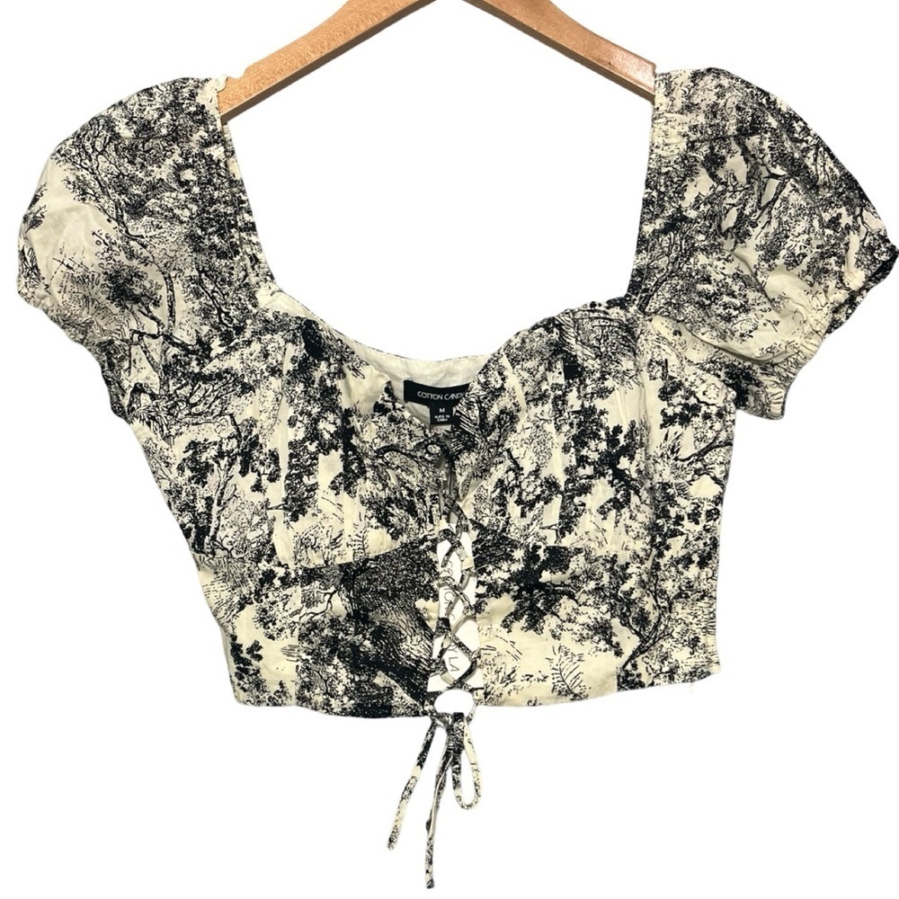 NWT Cotton Candy LA Lace-up Crop Top